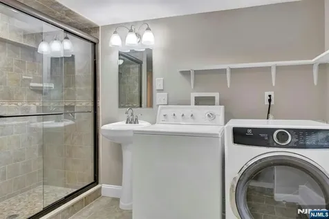27 Shady Terrace Wayne NJ 07470