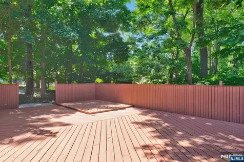 27 Shady Terrace Wayne NJ 07470