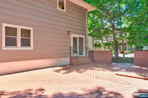 27 Shady Terrace Wayne NJ 07470