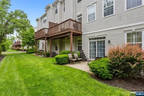 28 Devonshire Drive Clifton NJ 07013