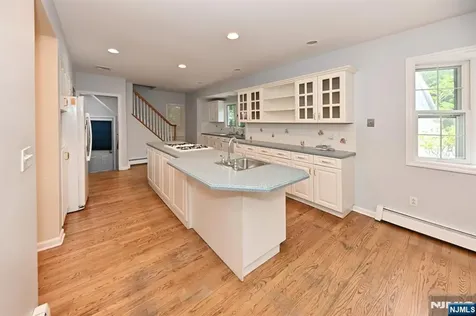 50 Midland Avenue Wyckoff NJ 07481