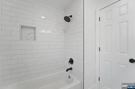 816 W Grand Street Elizabeth NJ 07202