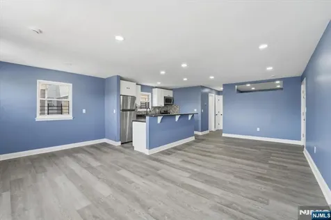 816 W Grand Street Elizabeth NJ 07202