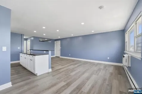 816 W Grand Street Elizabeth NJ 07202
