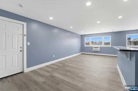 816 W Grand Street Elizabeth NJ 07202
