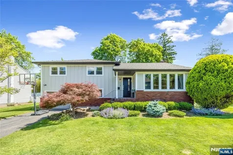129 Palisade Avenue Cresskill NJ 07626