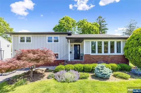 129 Palisade Avenue Cresskill NJ 07626