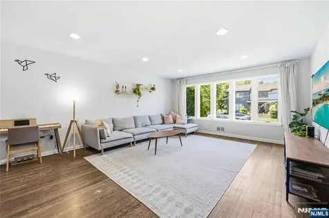 129 Palisade Avenue Cresskill NJ 07626
