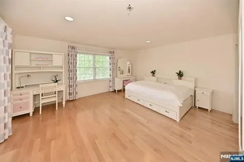 3 Schindler Court Upper Saddle River NJ 07458