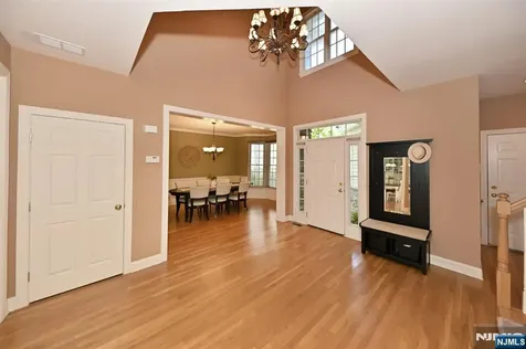 3 Schindler Court Upper Saddle River NJ 07458