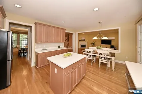 3 Schindler Court Upper Saddle River NJ 07458