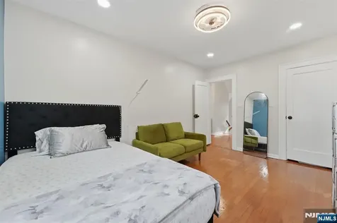 285 Hudson Avenue Englewood NJ 07631