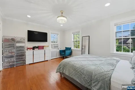 285 Hudson Avenue Englewood NJ 07631