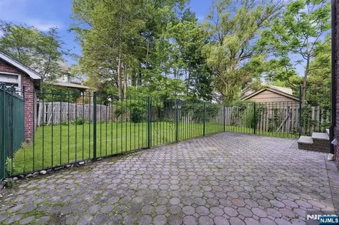 285 Hudson Avenue Englewood NJ 07631