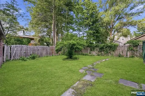 285 Hudson Avenue Englewood NJ 07631