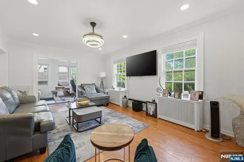 285 Hudson Avenue Englewood NJ 07631