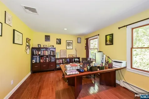111 Magnolia Avenue Cresskill NJ 07626