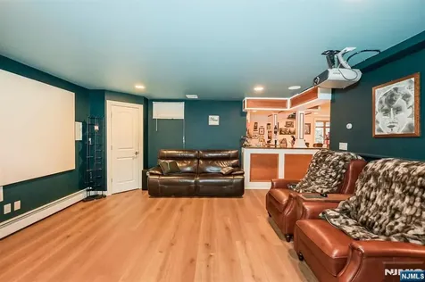 111 Magnolia Avenue Cresskill NJ 07626
