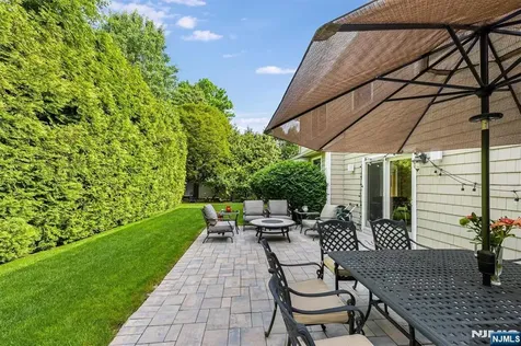 111 Magnolia Avenue Cresskill NJ 07626