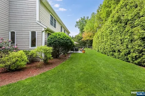 111 Magnolia Avenue Cresskill NJ 07626