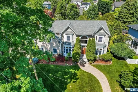111 Magnolia Avenue Cresskill NJ 07626