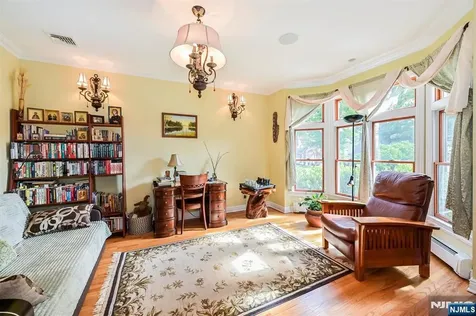 111 Magnolia Avenue Cresskill NJ 07626