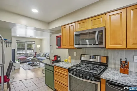 272-276 Walnut Newark NJ 07105