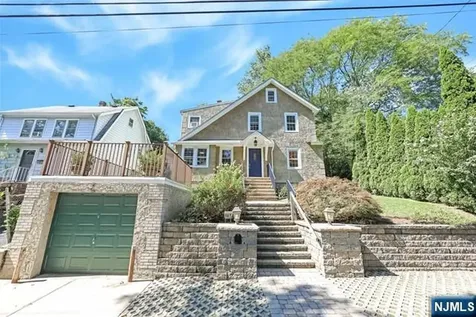 167 8th Street Cresskill NJ 07626
