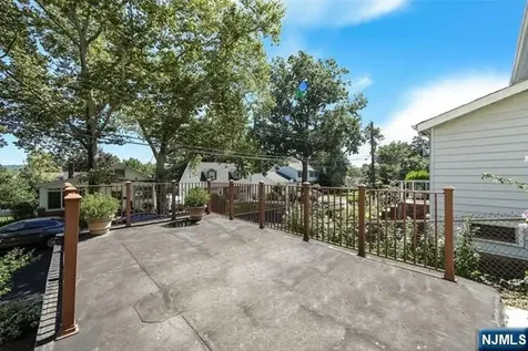 167 8th Street Cresskill NJ 07626