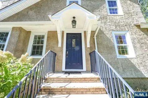167 8th Street Cresskill NJ 07626
