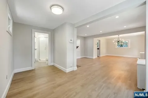 167 8th Street Cresskill NJ 07626