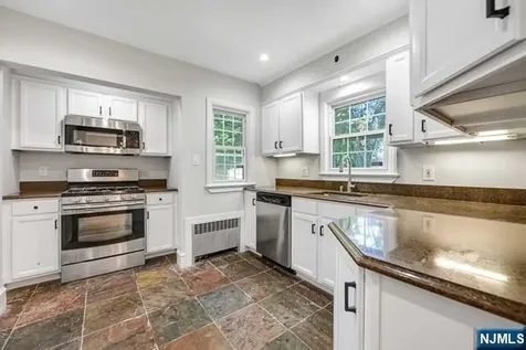 167 8th Street Cresskill NJ 07626