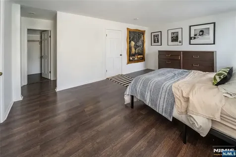 130 Kensington Drive Fort Lee NJ 07024