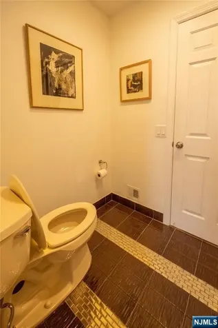 130 Kensington Drive Fort Lee NJ 07024