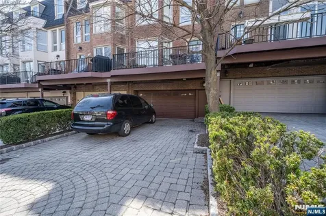 130 Kensington Drive Fort Lee NJ 07024