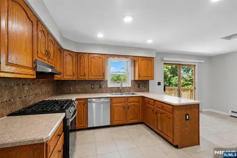 10 Tice Road West Milford NJ 07421