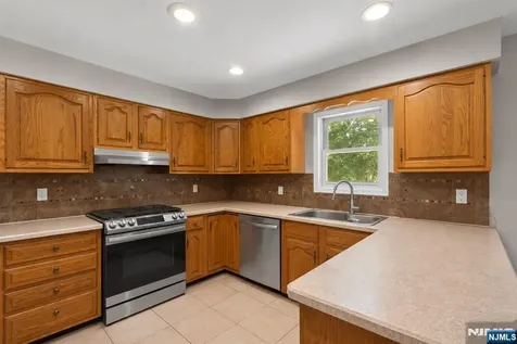 10 Tice Road West Milford NJ 07421