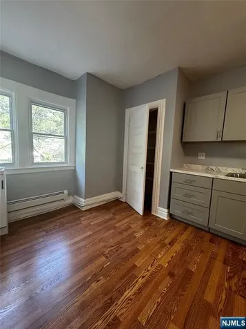 830 S 16th Street Newark NJ 07108