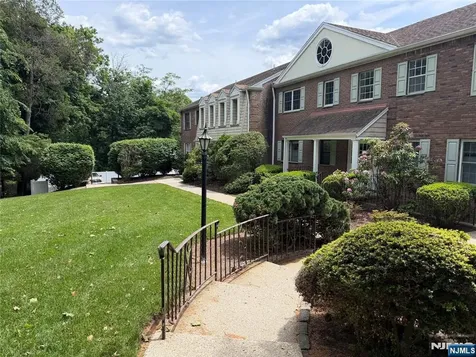 358 Maple Avenue Oradell NJ 07649