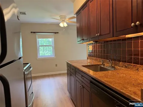 358 Maple Avenue Oradell NJ 07649