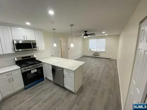 2002 Hawthorne Lane Mahwah NJ 07430
