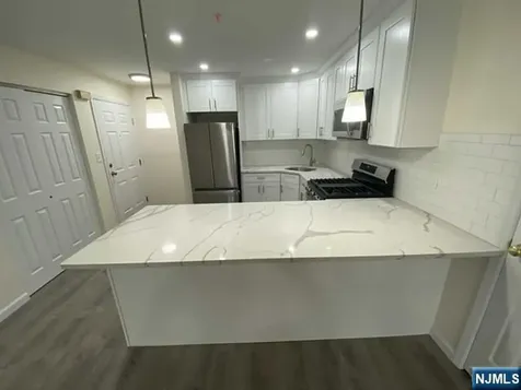 2002 Hawthorne Lane Mahwah NJ 07430