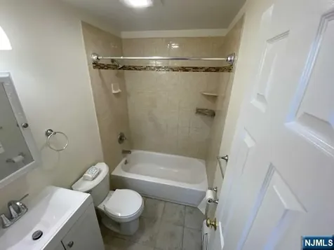 2002 Hawthorne Lane Mahwah NJ 07430