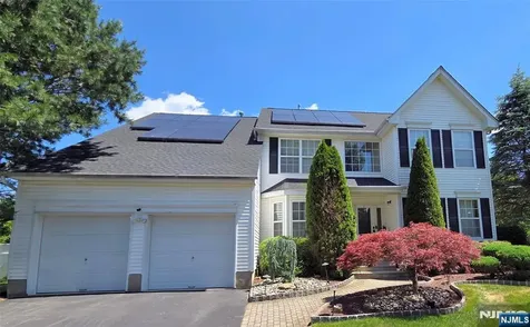 33 Kopak Way Spotswood NJ 08884