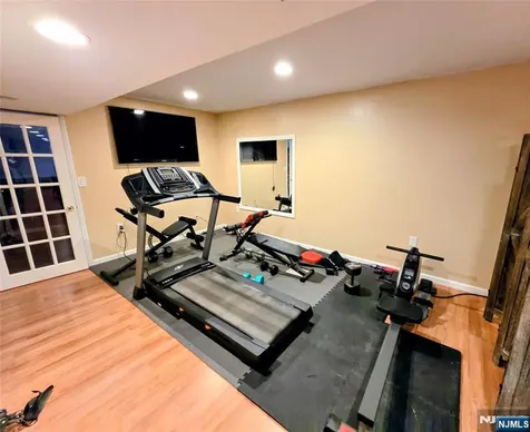 33 Kopak Way Spotswood NJ 08884