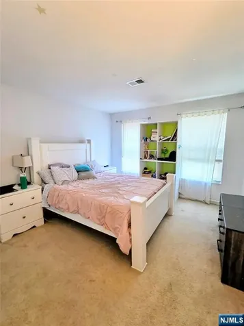 33 Kopak Way Spotswood NJ 08884