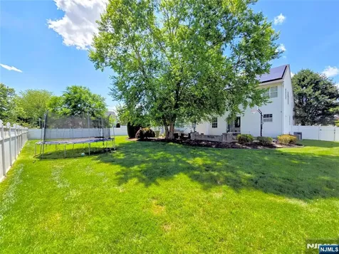 33 Kopak Way Spotswood NJ 08884