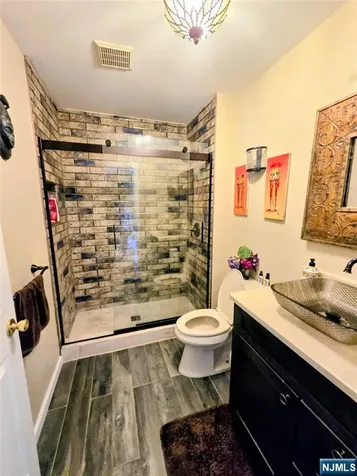 33 Kopak Way Spotswood NJ 08884