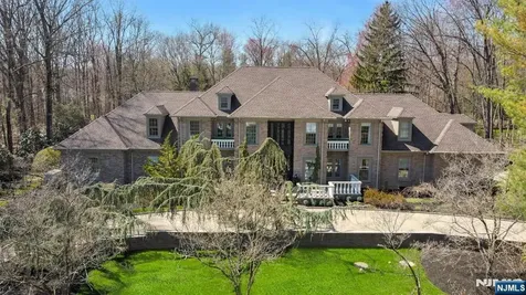 31 Burning Hollow Road Saddle River NJ 07458