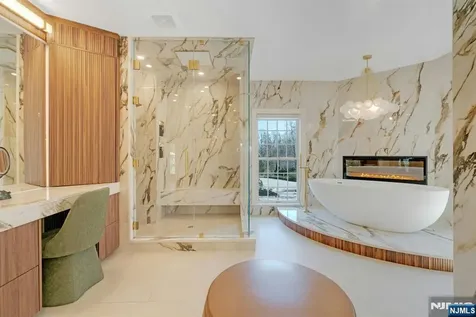 31 Burning Hollow Road Saddle River NJ 07458